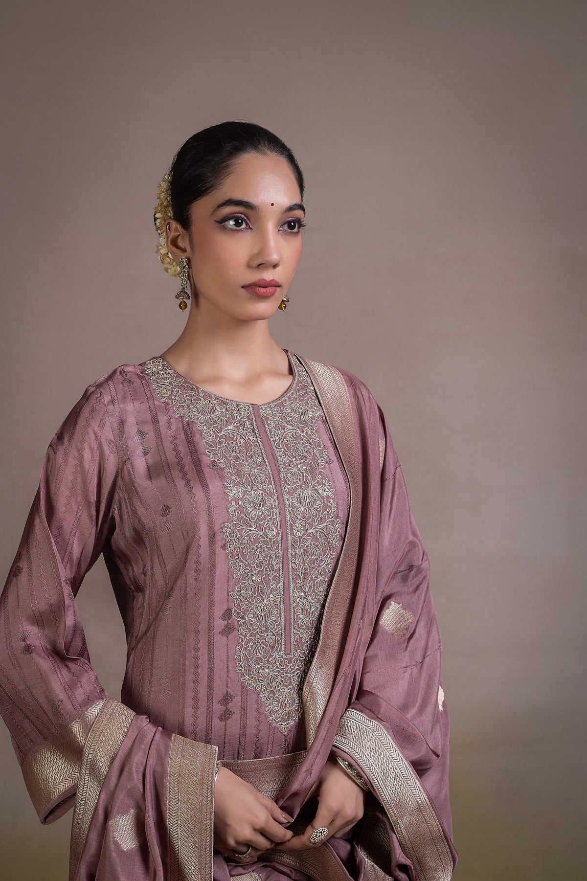 Vanya Embroidered Unstitched Kurta Set-Mauve