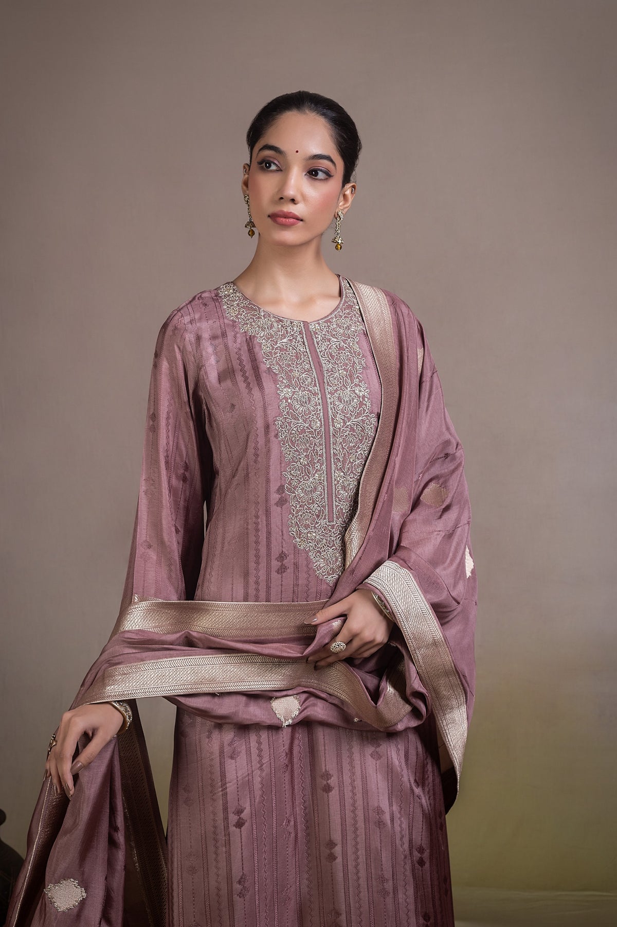 Vanya Embroidered Unstitched Kurta Set-Mauve