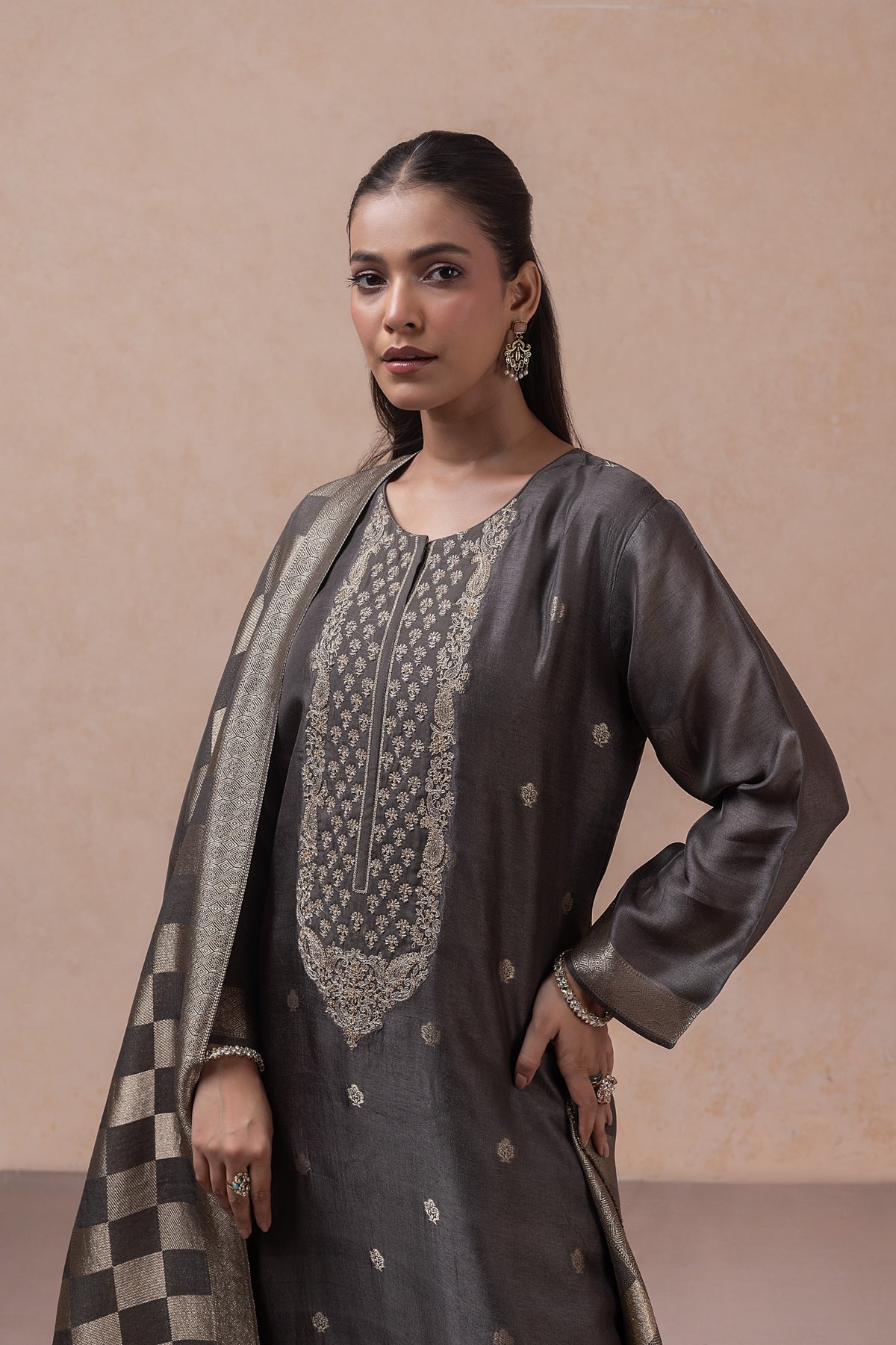 Aaranya Embroidered Unstitched Kurta Set - Grey