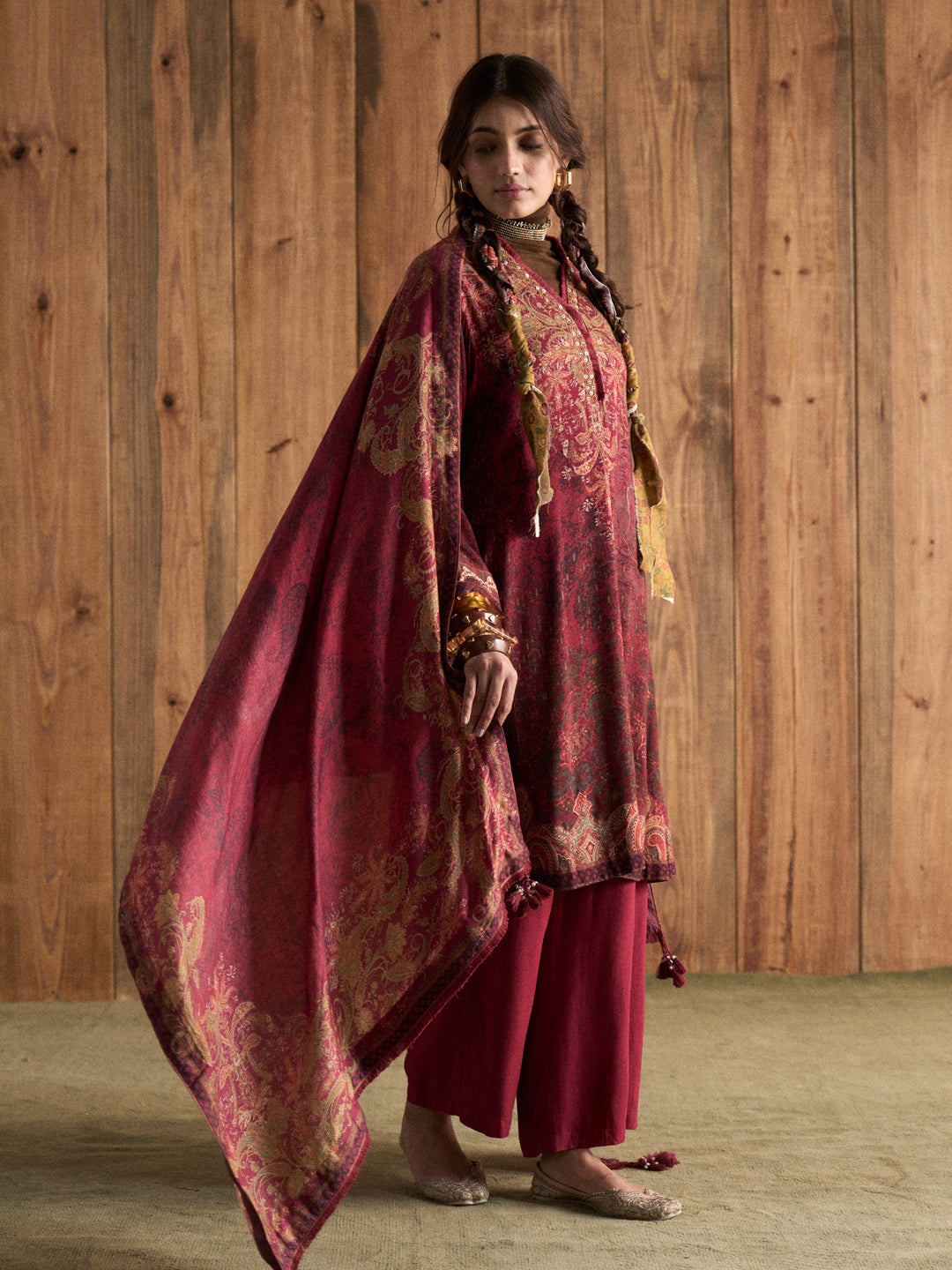 Noor-e-Gul Kurta Set - Maroon