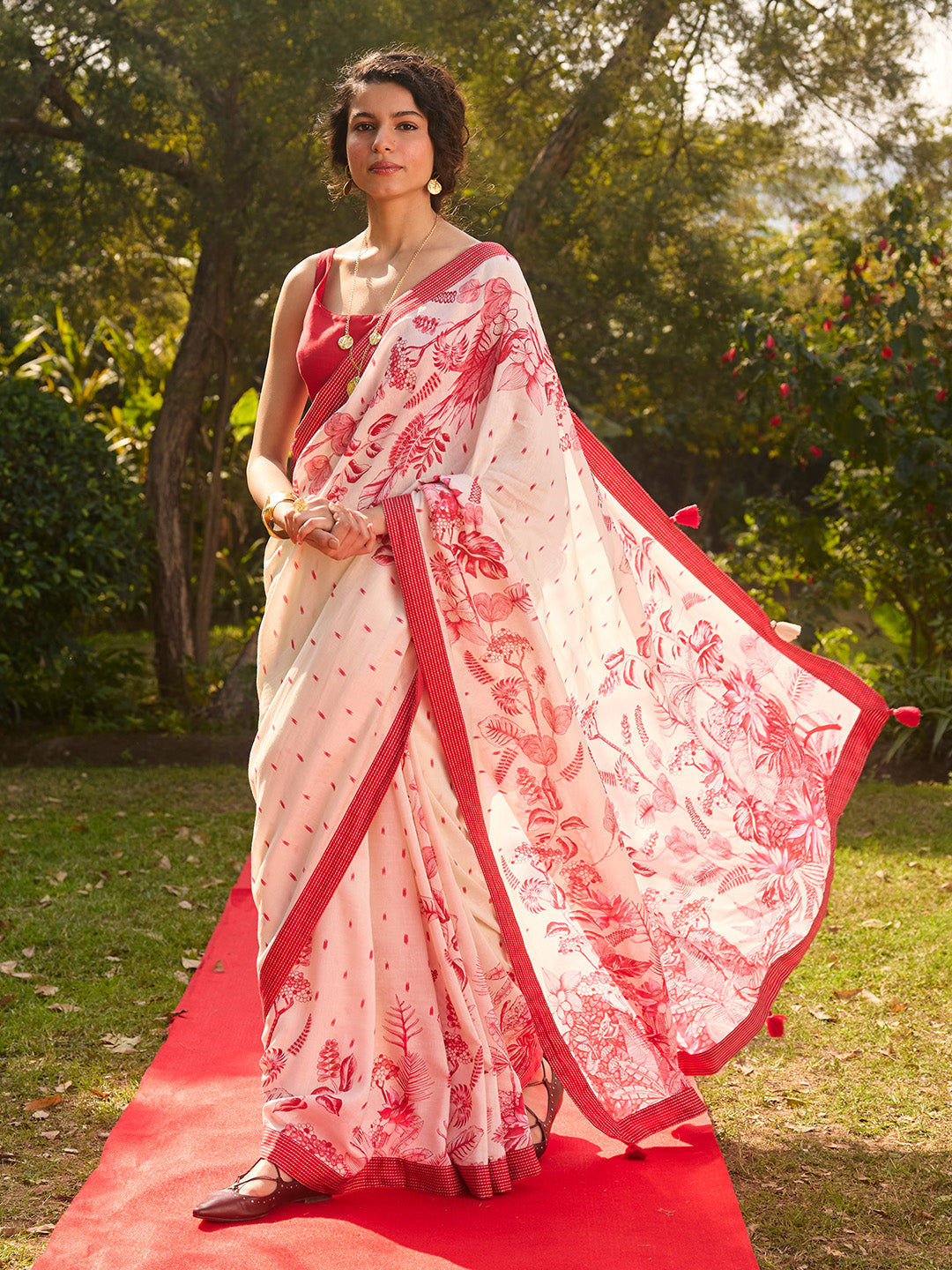 Katha Saree - Off-white & Red