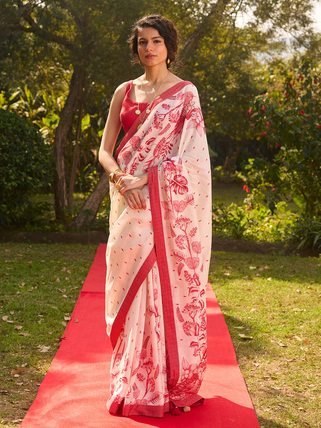 Katha Saree - Off-white & Red