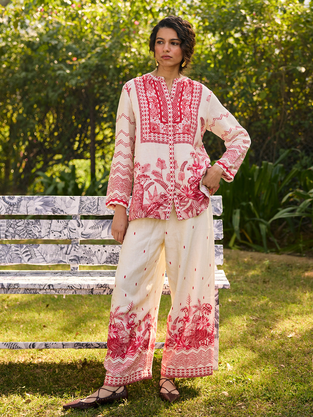 Katha Kurta Set - Off-white & Red