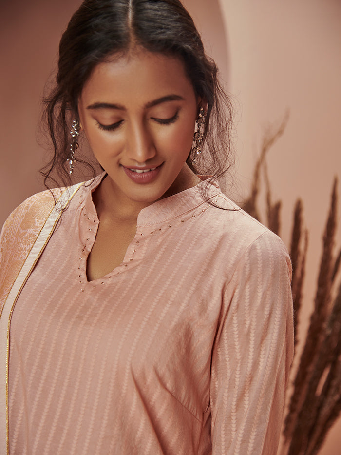 Alaric Salmon Pink Layered Kurta