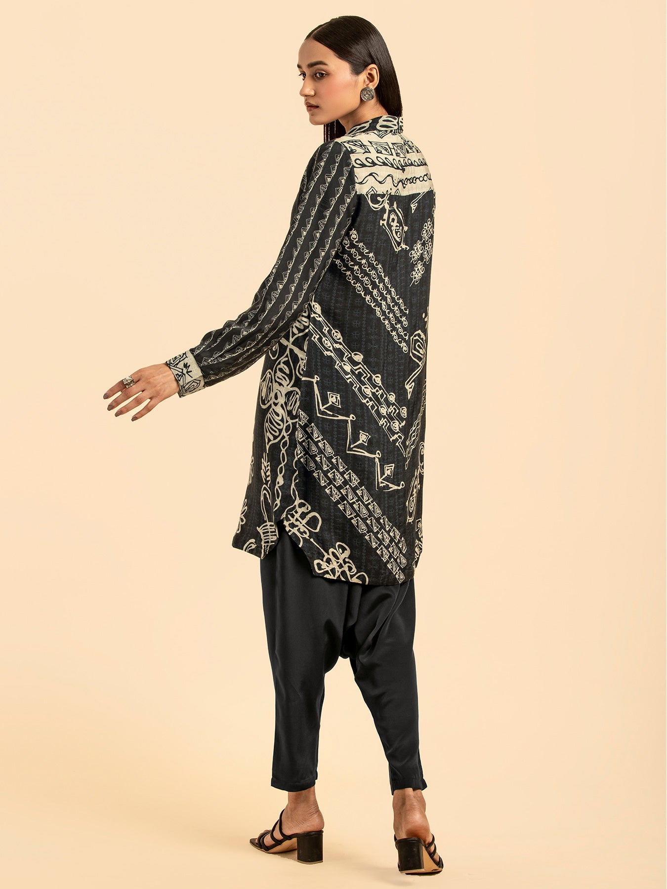 Aipan Black Long Shirt | Shop Saundh