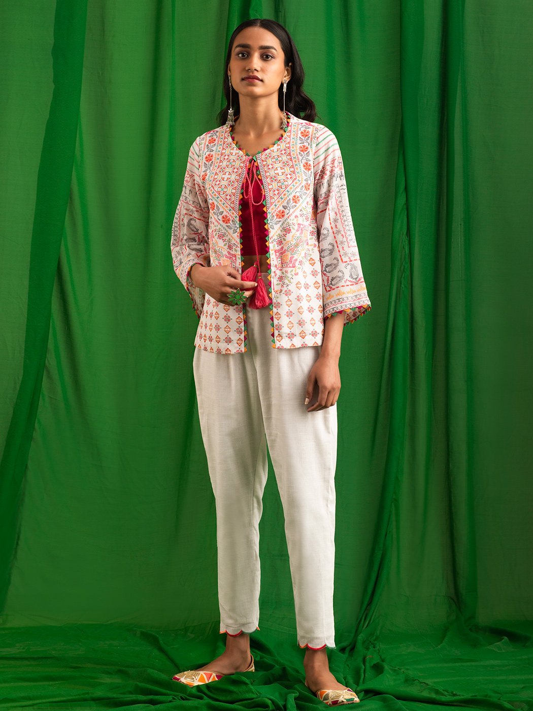 Raag White Cotton Cape Small